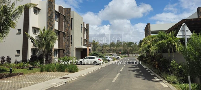 Just Minutes to the Beach: Your New Home Awaits