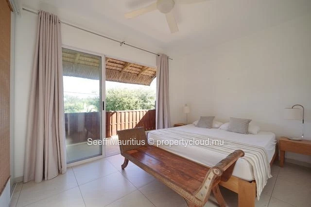 Fully Renovated Tropical Dream Duplex