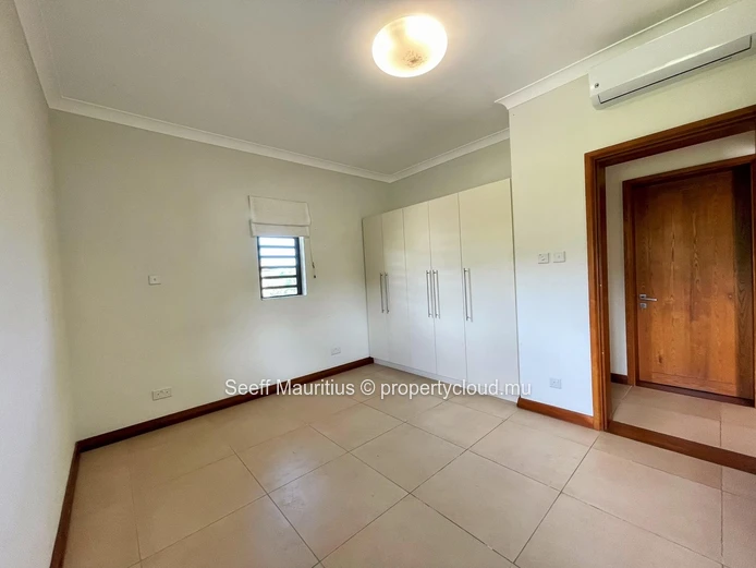 Beautifully Villa with Superb Mountain Views
