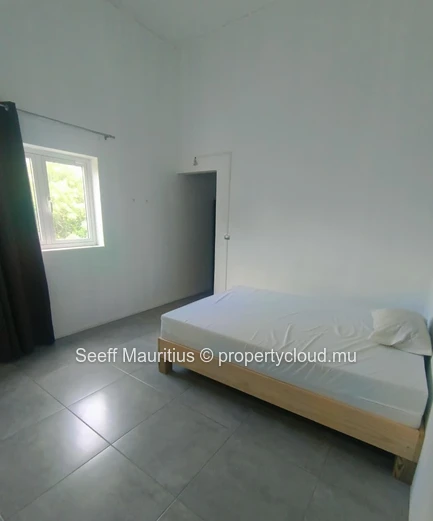 Serene Modern Living Near Balaclava