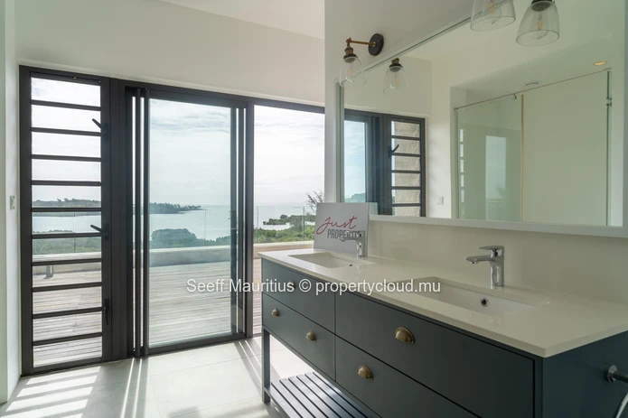 Sophisticated Penthouse Living with Private Plunge Pool at St Antoine