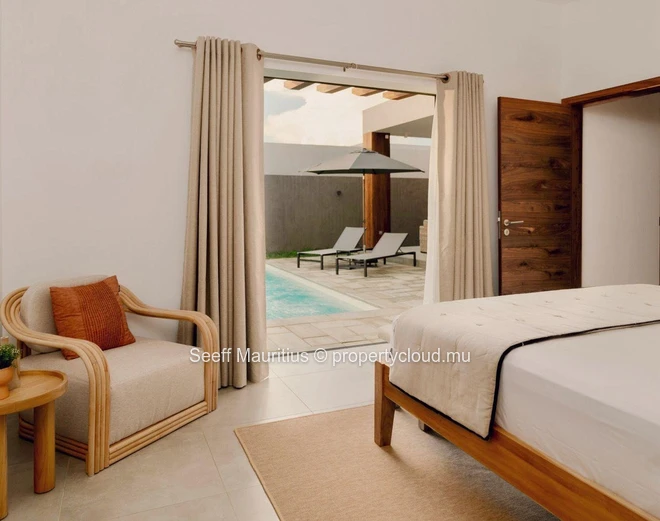 Stunning Modern Sanctuary 4-Bedroom Designer Villa with Private Pool 