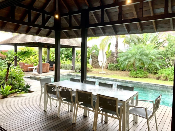 Serene Tropical Luxury Living