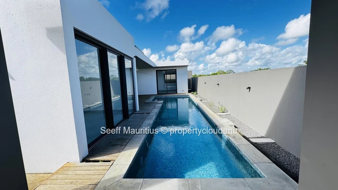 Tropical Gated Sanctuary Awaits - La Salette Grand Baie