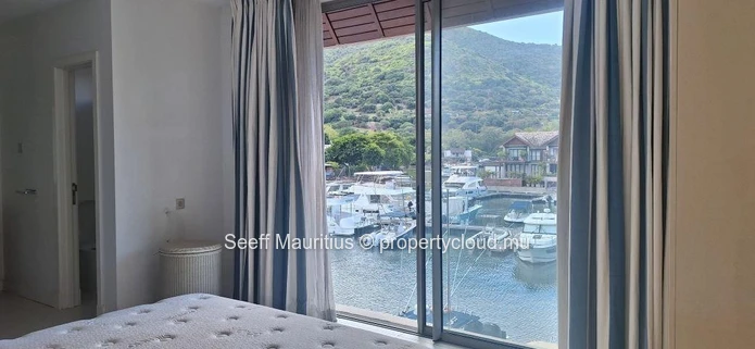 Villa with Rooftop Pool & Private Dock