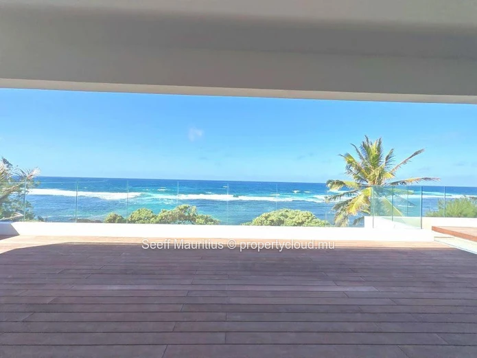 Signature Penthouse – Tropical elegance at Poste Lafayette