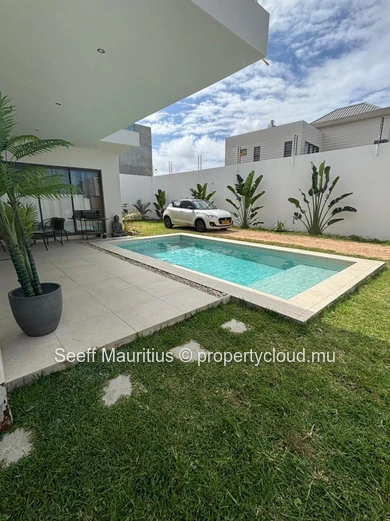 Modern 3-Bedroom Tropical Villa with Private Pool – Pereybere