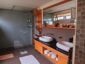 3 Bedroom Townhouse, Duplex