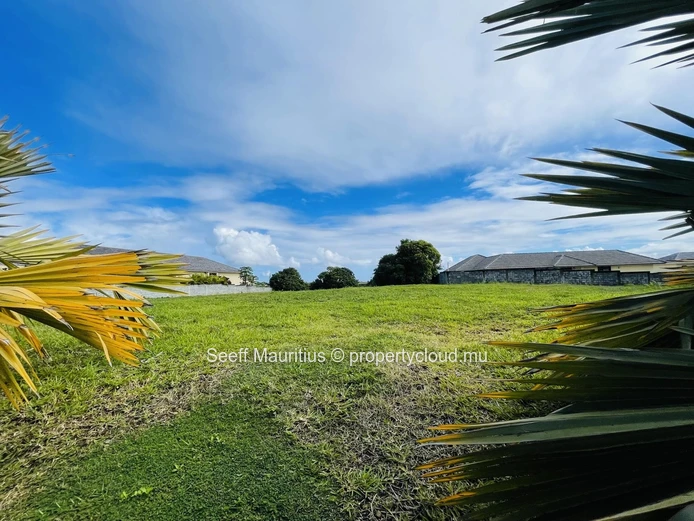 Secured Estate Land – Smart Location