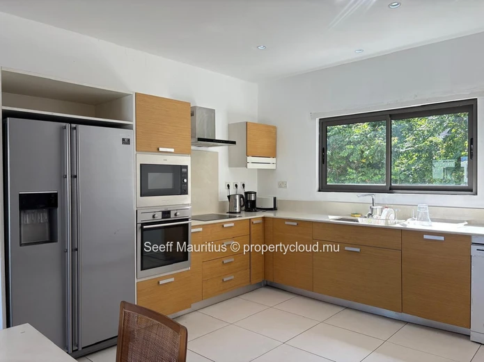 Penthouse with Private Terrace & Beach Access