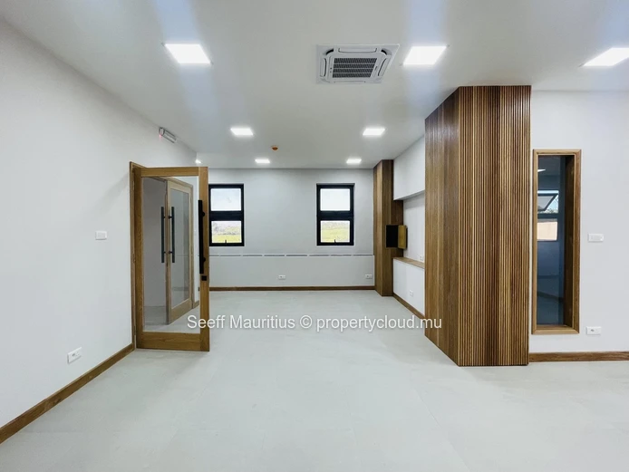 Office Space for Rent – Prime Location in Grand Baie