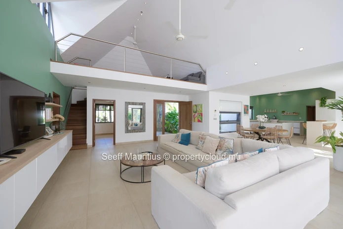 Luxurious Villa Retreat 
