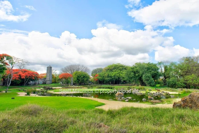 Prestigious Golf Front Sky Oasis