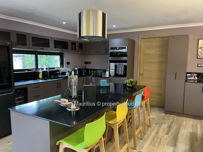 Lush, tranquil greenery of Balaclava, this exceptional 5 bedroom double storey villa and modern elegance on an expans...
