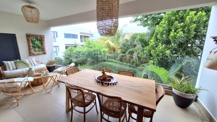 Elegant Furnished Apartment in Prestigious Azuri