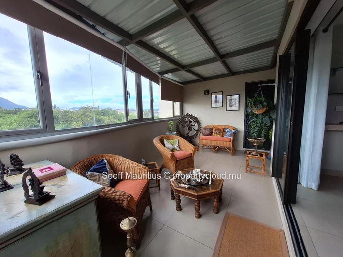 Penthouse spacieux avec terrasse dans un emplacement choix