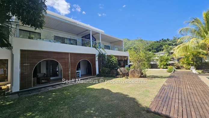 Ultimate Oceanfront Luxury Awaits