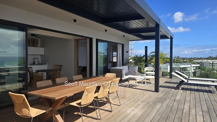 Elegant Duplex Penthouse with Panoramic Ocean Views – 3 Bedrooms + Study – Pointe aux Canonniers