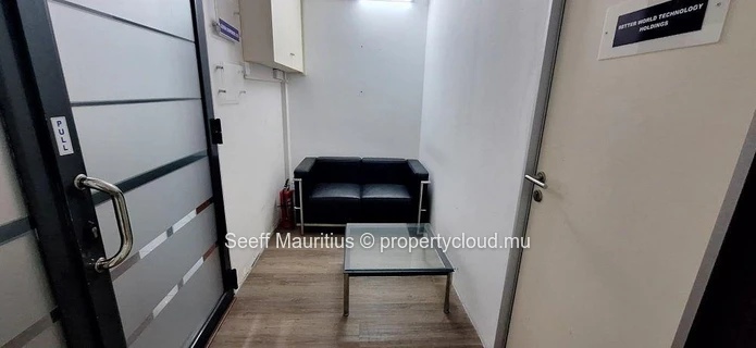 Premium Furnished Office Space – Ebene