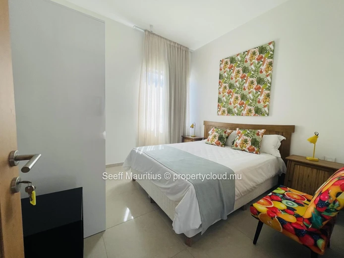 Exquisite Beachfront Penthouse with gorgeous panoramic sea views