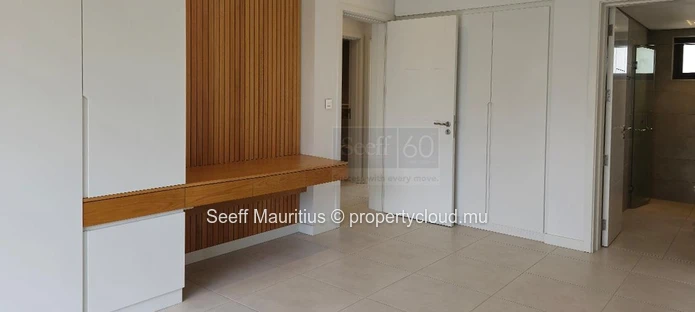 Stylish Apartment Steps from the Beach