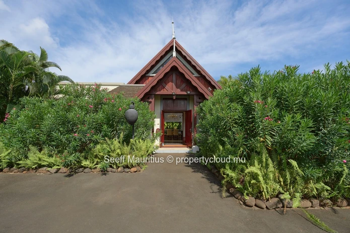 Exquisite Property: Luxurious Living in a Secure Paradise