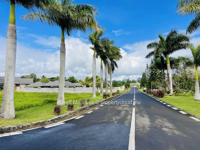 Secure Estate Land – Smart Location