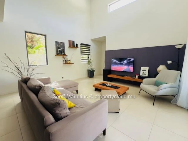 Elegant 2-Storey Home – Morcellement Swan, Pereybere
