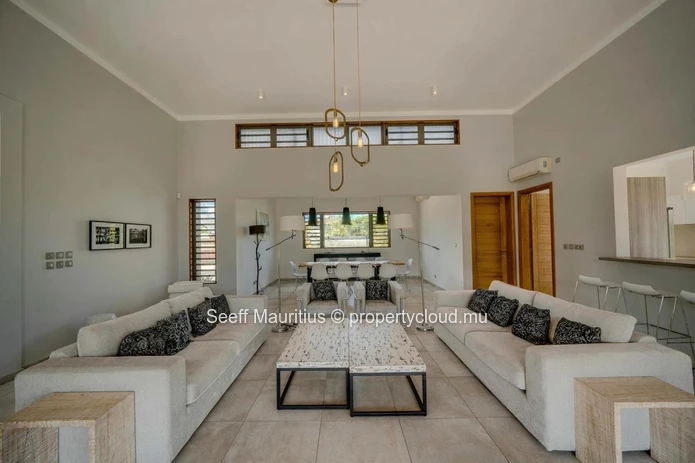 The Horizon House: A Masterpiece of Seamless Tropical Living