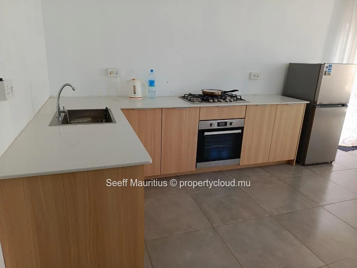 Serene Modern Living Near Balaclava