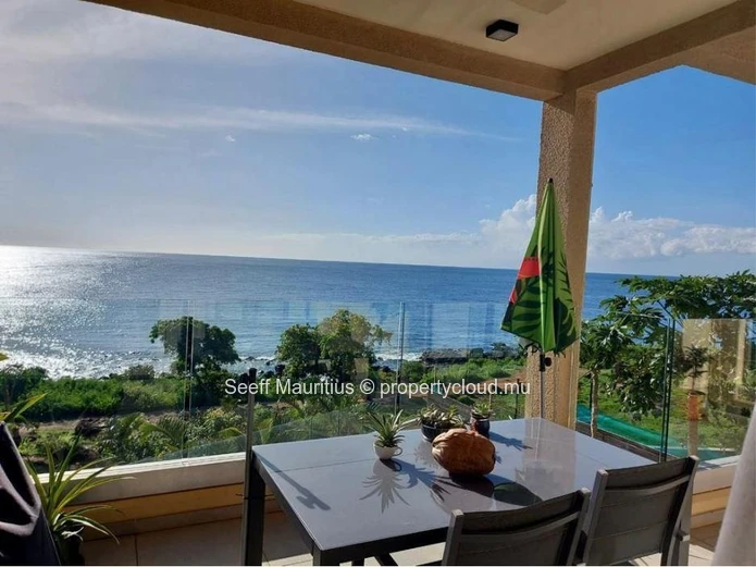 Magnifique appartement face à la mer