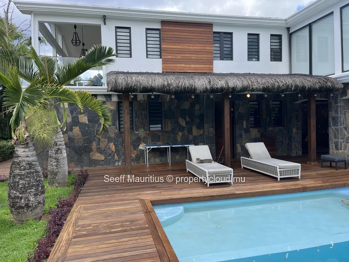 Lush, tranquil greenery of Balaclava, this exceptional 5 bedroom double storey villa and modern elegance on an expans...