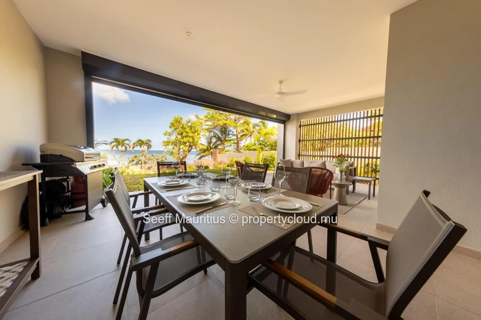 Beautiful Beachfront Groundfloor Apartment for Rent