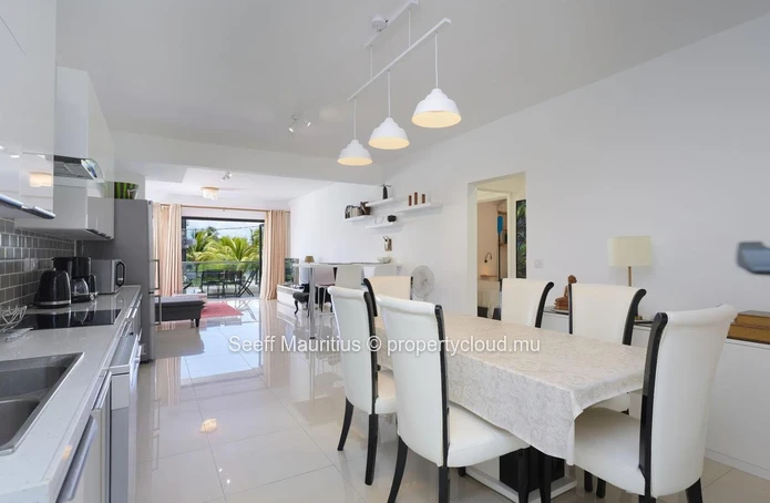 Modern Living at Résidence Azure, Péreybère