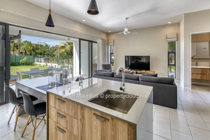 Spacious 3 bedrooms Townhouse