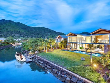 5 Bedroom House