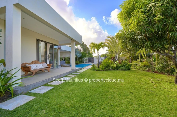 Privacy and Luxury Awaits in This Stunning Mont Mascal Villa