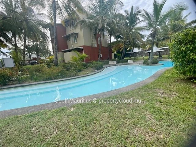 Beautiful Duplex Just Steps from the Sea