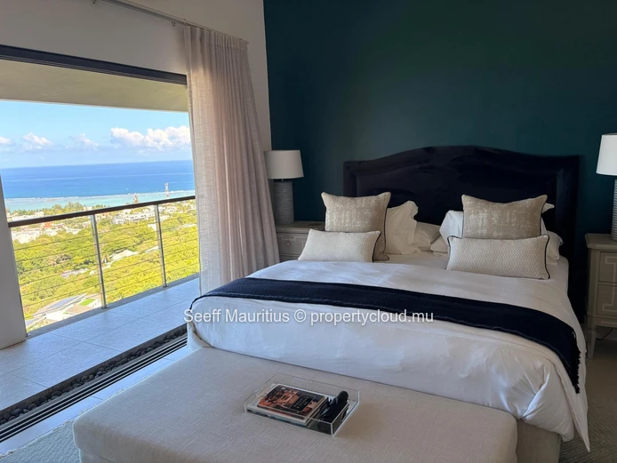 Coastal Elegance Meets Mountain Majesty
