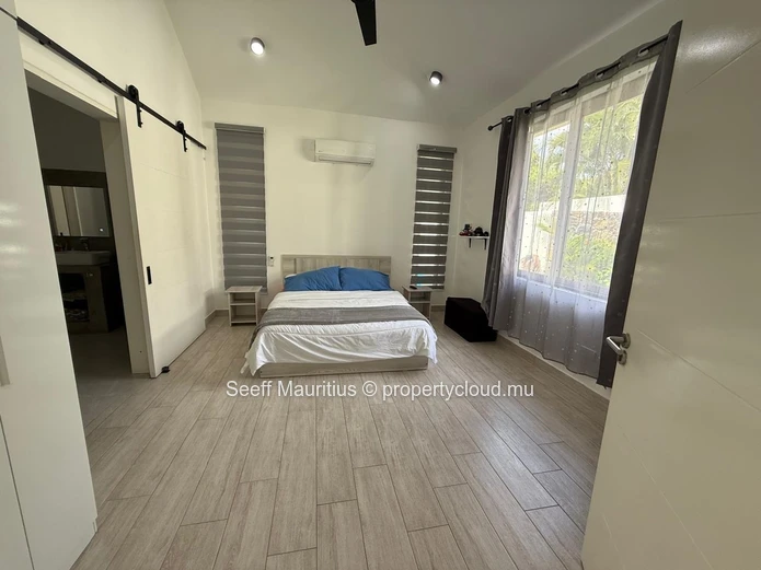 Rare Find: Spacious & Secure Turnkey Villa in Gated Morcellement
