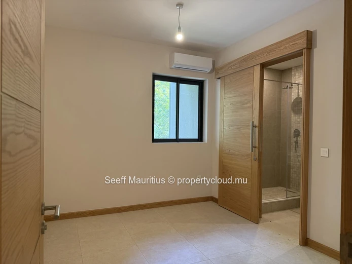 Luxurious Modern Living 4-bed at Domaine de Belle Vue - O Petit Parc