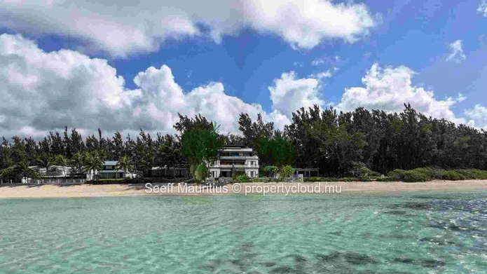 Breathtaking Beachfront Penthouse: A Southern Sanctuary in Mauritius