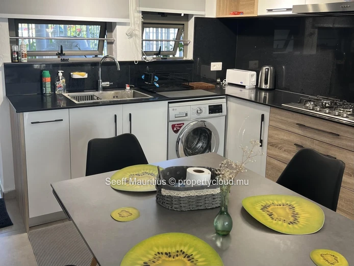Charmante Maison de Ville à Flic en Flac – À Seulement 5 Minutes de la Plage