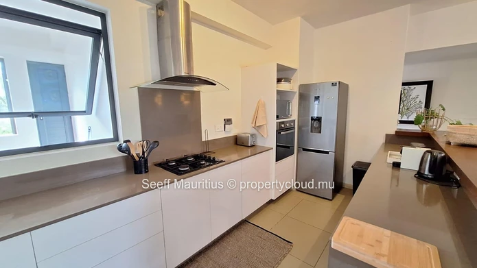 Elegant Furnished Apartment in Prestigious Azuri