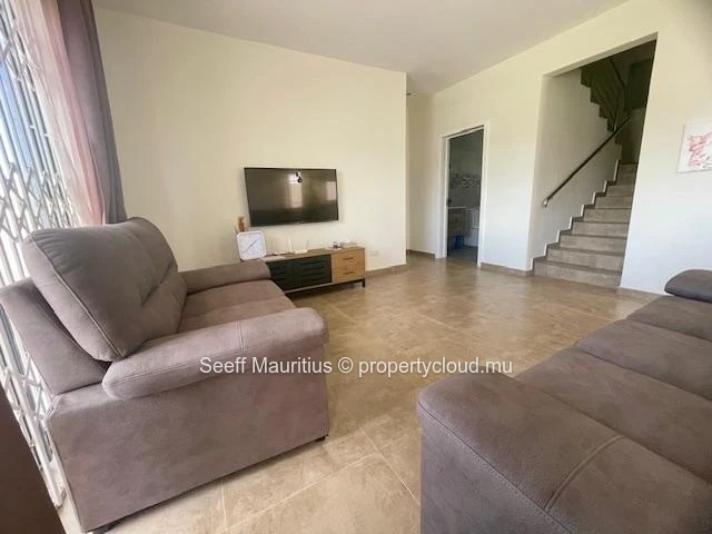 Beautiful Indivitual House with 3 Bedrooms, Spacious Living Areas, and Private Pool
