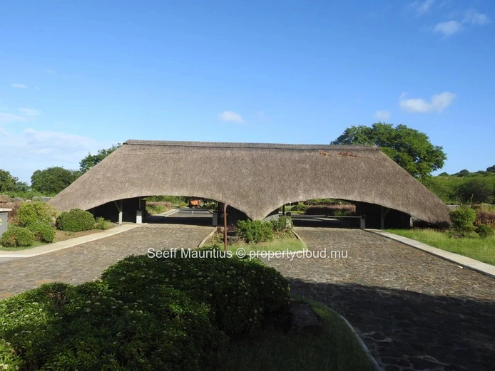 Serene Splendor: Expansive Plot with Magnificent Views
