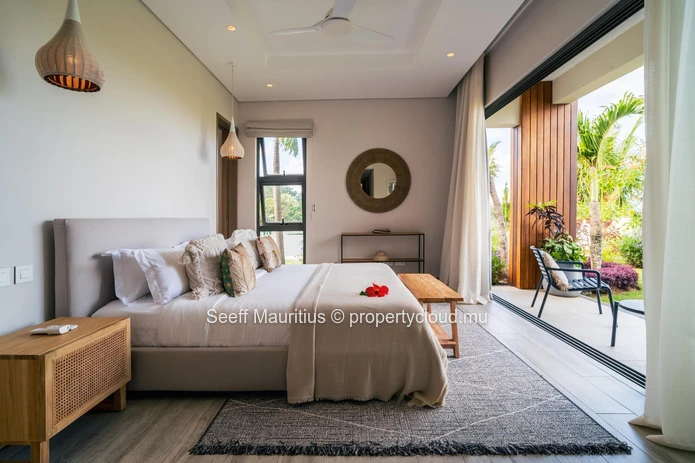 Modern Elegance: Luxurious Villa with Spectacular Views