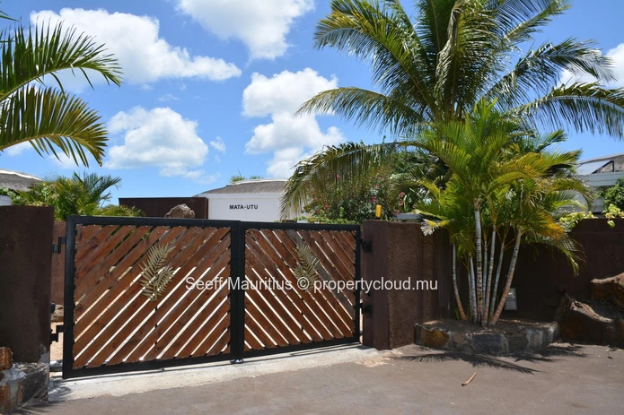 Unique Luxury Villa Close To The Beach