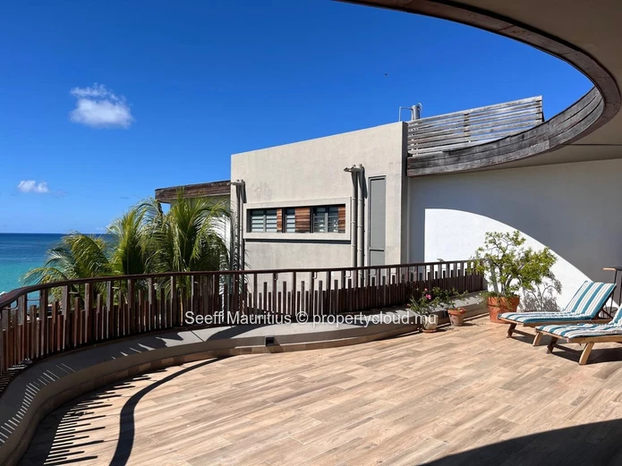 Exceptional Penthouse With Panoramic Sea View