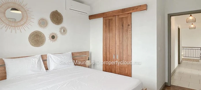 Exquisite Fully Furnished Villa